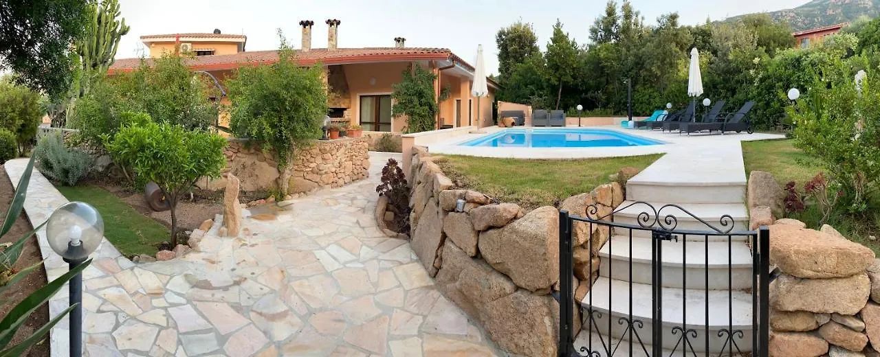 Casa Mariluka Bed & Breakfast Capoterra Italy